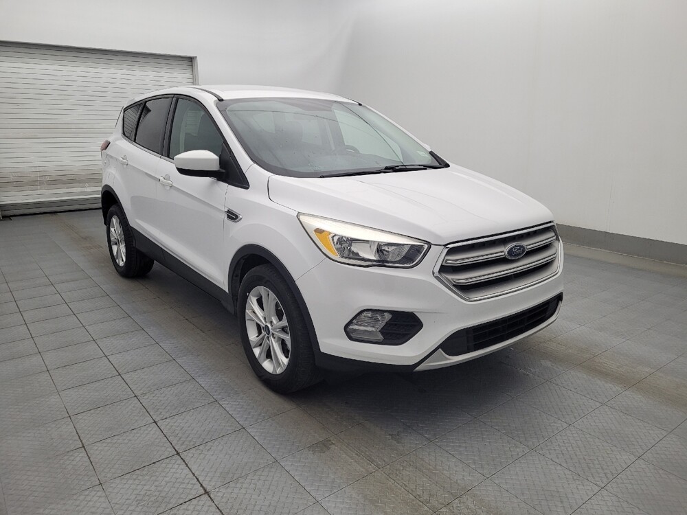 2019 Ford Escape in Clearwater, FL 33764 - 18080473 13