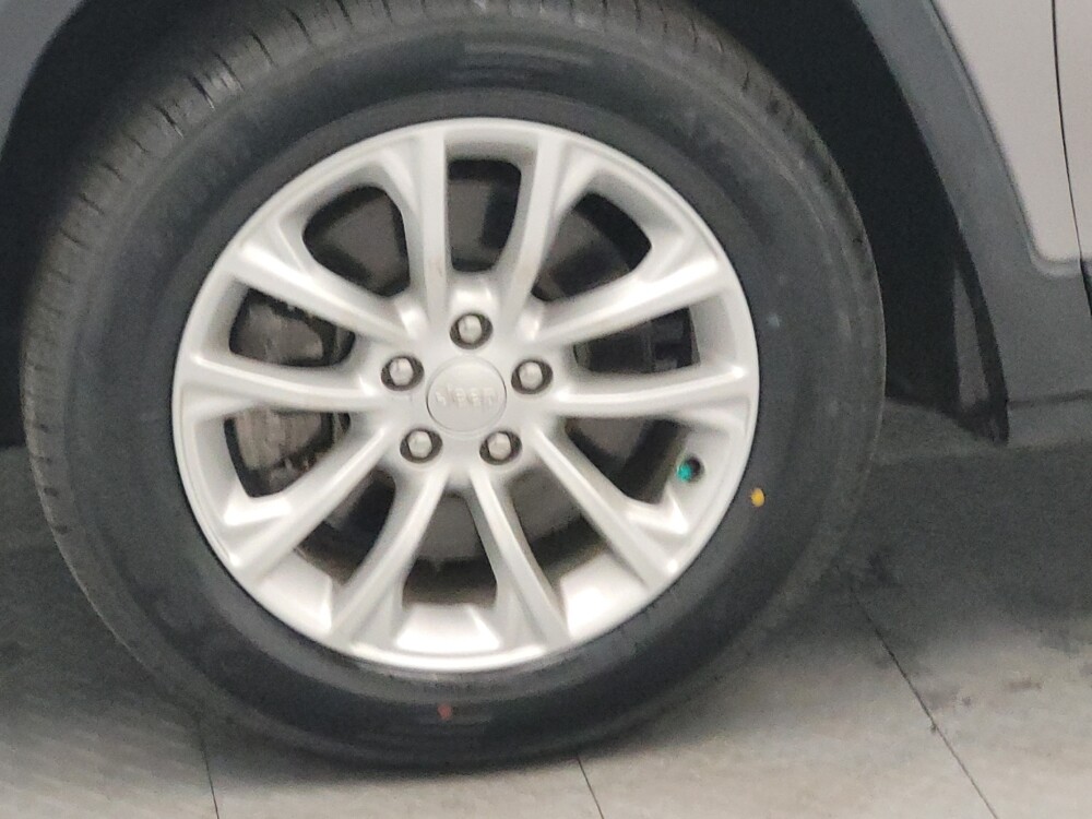 2021 Jeep Cherokee in Antioch, TN 37013 - 18080528 31