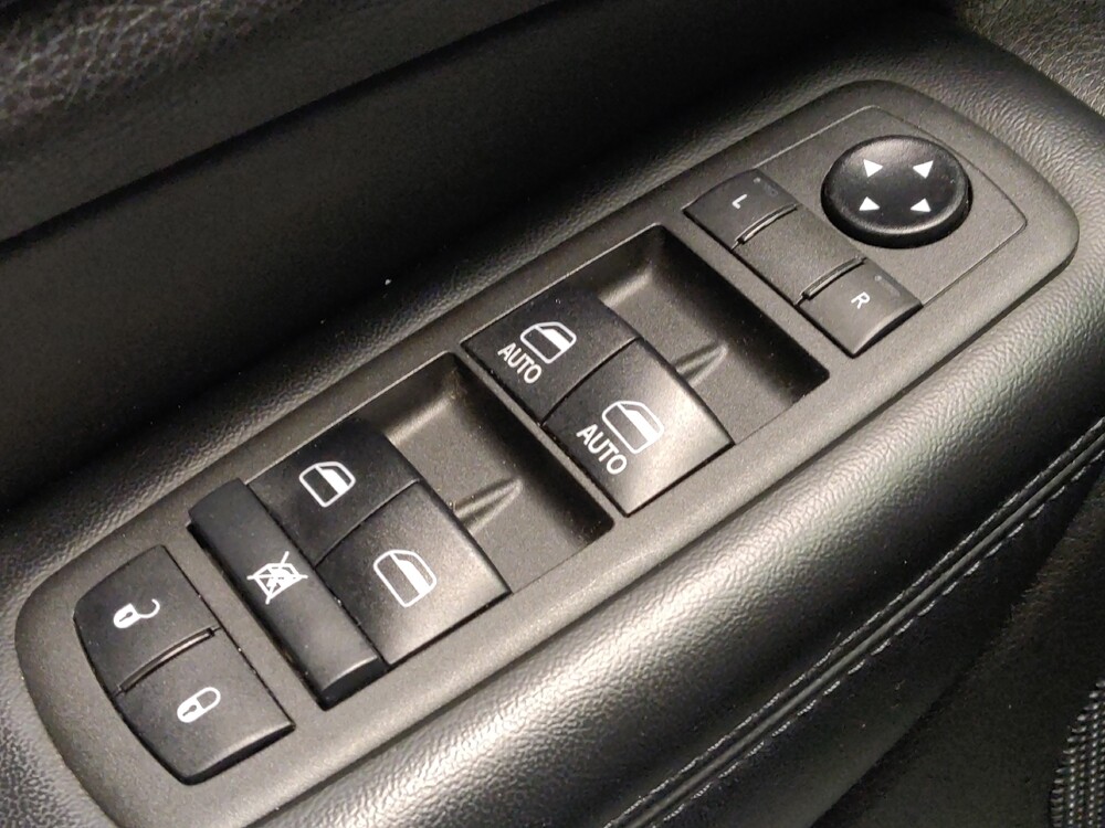 2021 Jeep Grand Cherokee in Houston, TX 77074 - 18080547 27