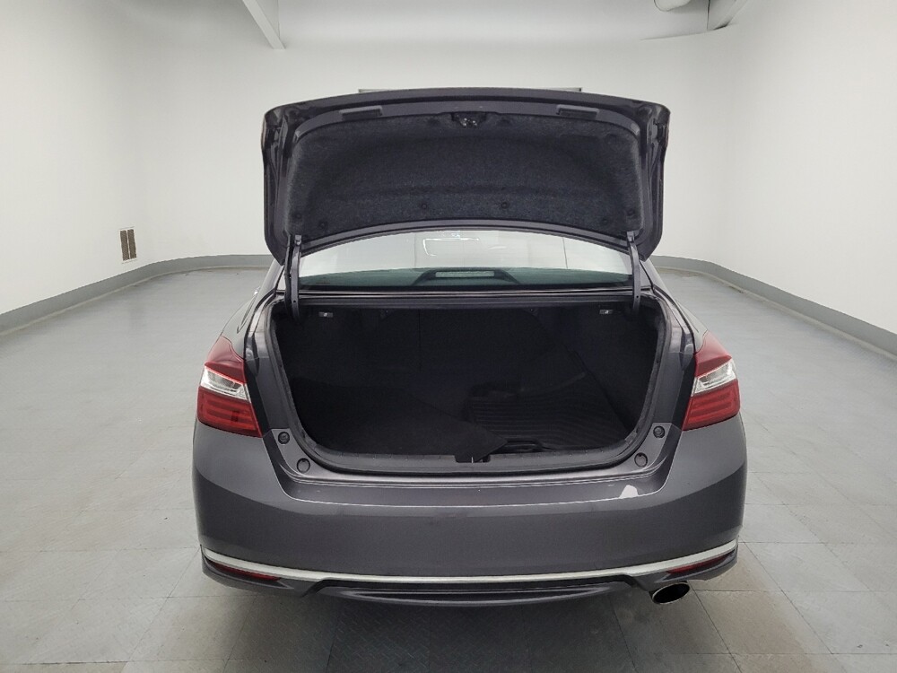 2017 Honda Accord in Maple Heights, OH 44137 - 18080553 29