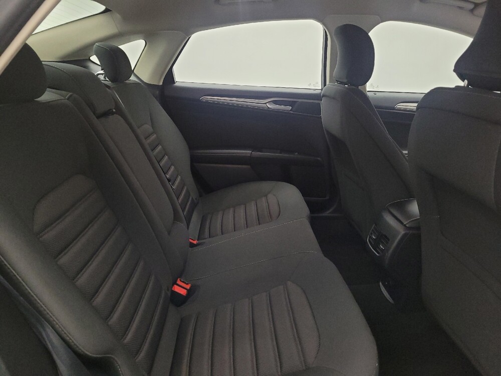 2019 Ford Fusion in Miamisburg, OH 45342 - 18080564 19