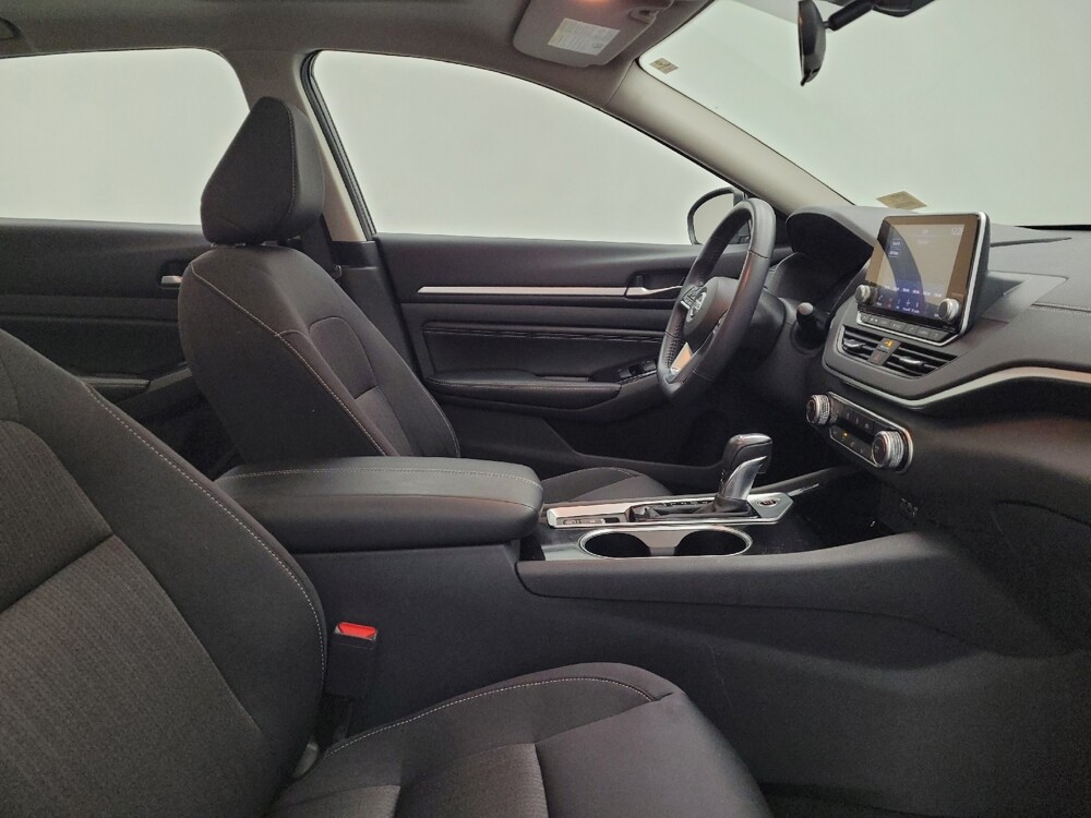 2022 Nissan Altima in Fairfield, OH 45014 - 18080567 21