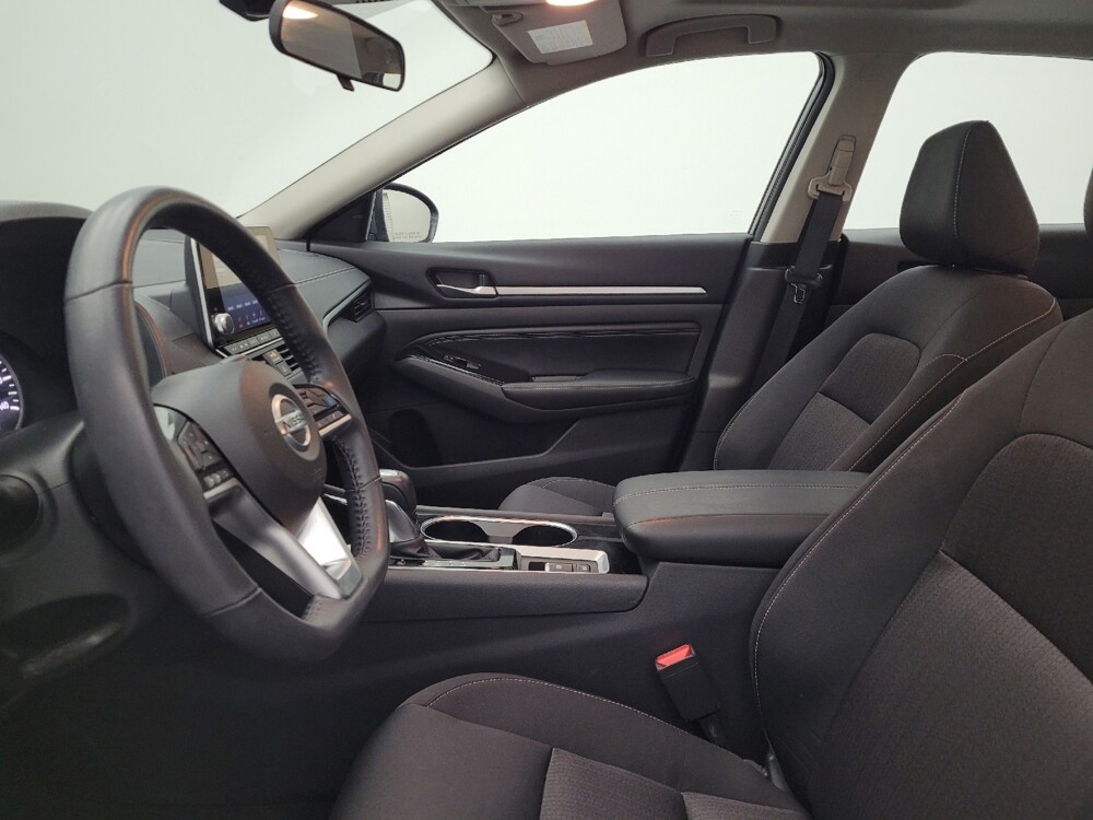 2022 Nissan Altima in Fairfield, OH 45014 - 18080567 17