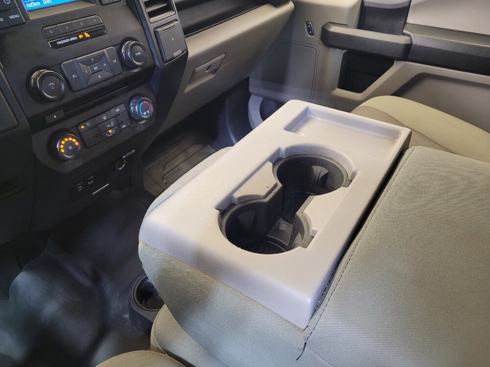 2015 Ford F150 in Maple Heights, OH 44137 - 18080569 26