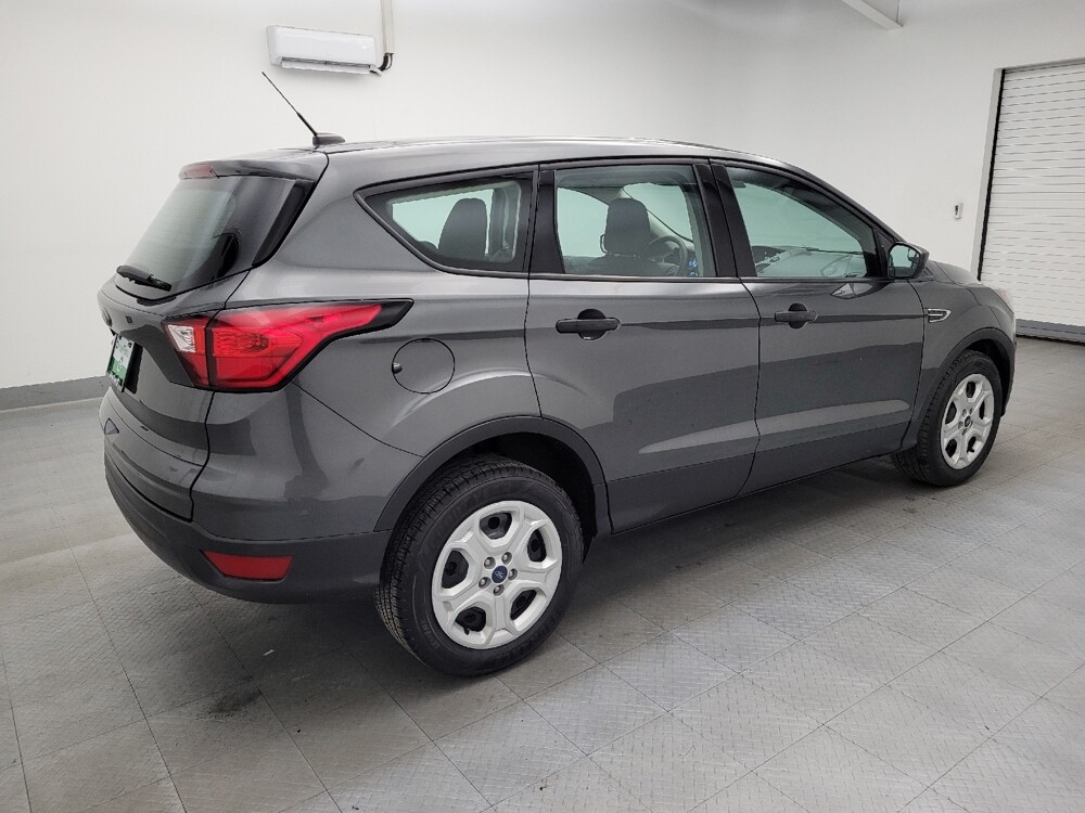 2019 Ford Escape in Miamisburg, OH 45342 - 18080576 10