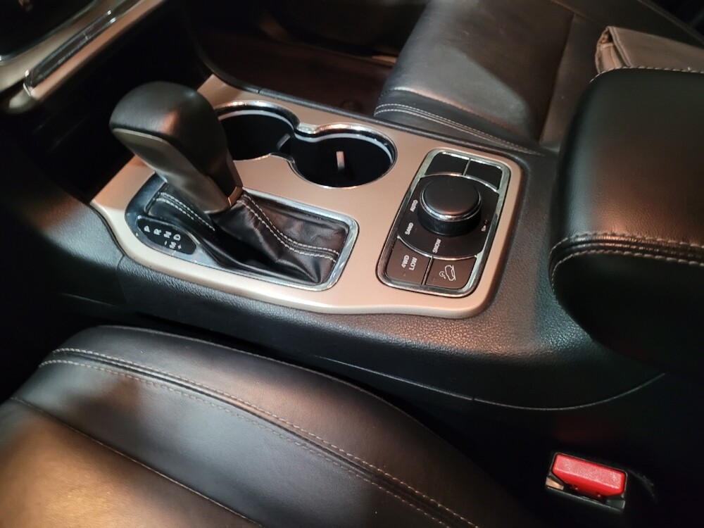 2017 Jeep Grand Cherokee in Plymouth Meeting, PA 19462 - 18080583 26