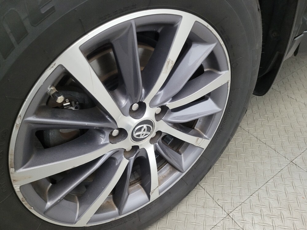 2019 Toyota Highlander in Plymouth Meeting, PA 19462 - 18080585 31