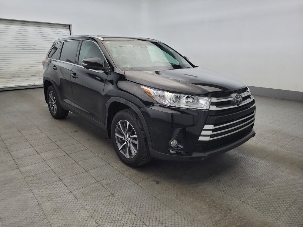 2019 Toyota Highlander in Plymouth Meeting, PA 19462 - 18080585 13