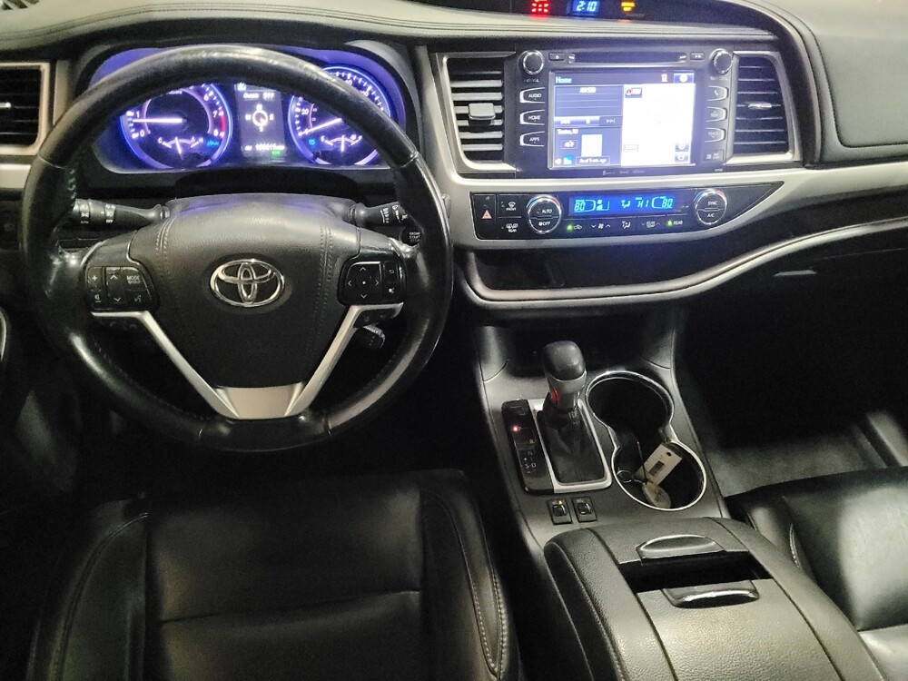 2019 Toyota Highlander in Plymouth Meeting, PA 19462 - 18080585 22