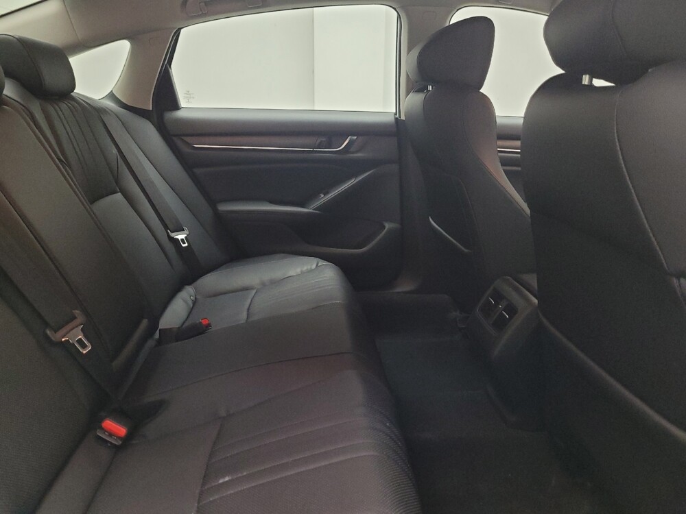 2018 Honda Accord in Eastpointe, MI 48021 - 18080609 19