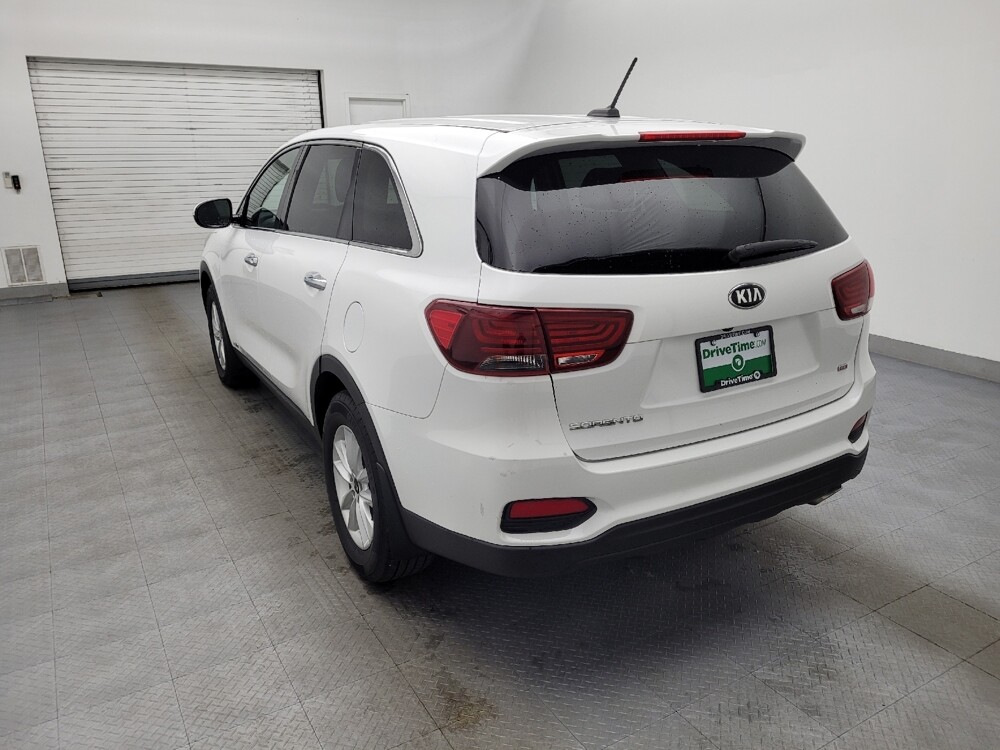 2019 Kia Sorento in Charlotte, NC 28273 - 18080633 5