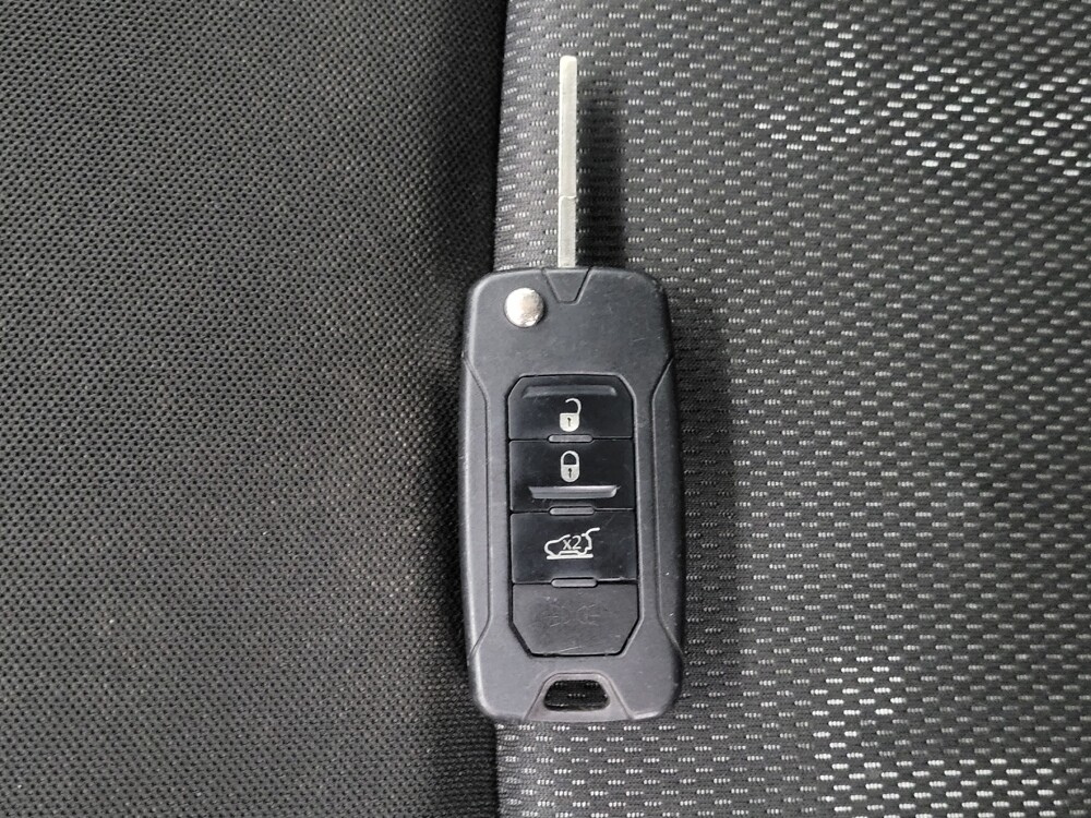 2015 Jeep Renegade in Kissimmee, FL 34744 - 18080634 32