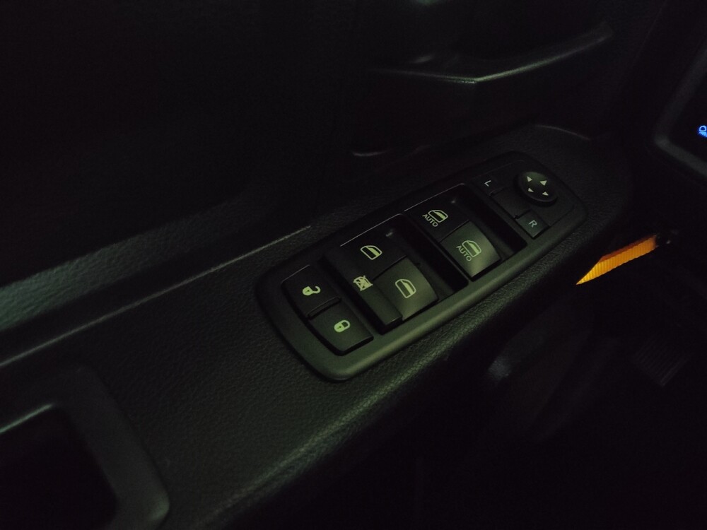 2019 RAM 1500 in Knoxville, TN 37923 - 18080637 27