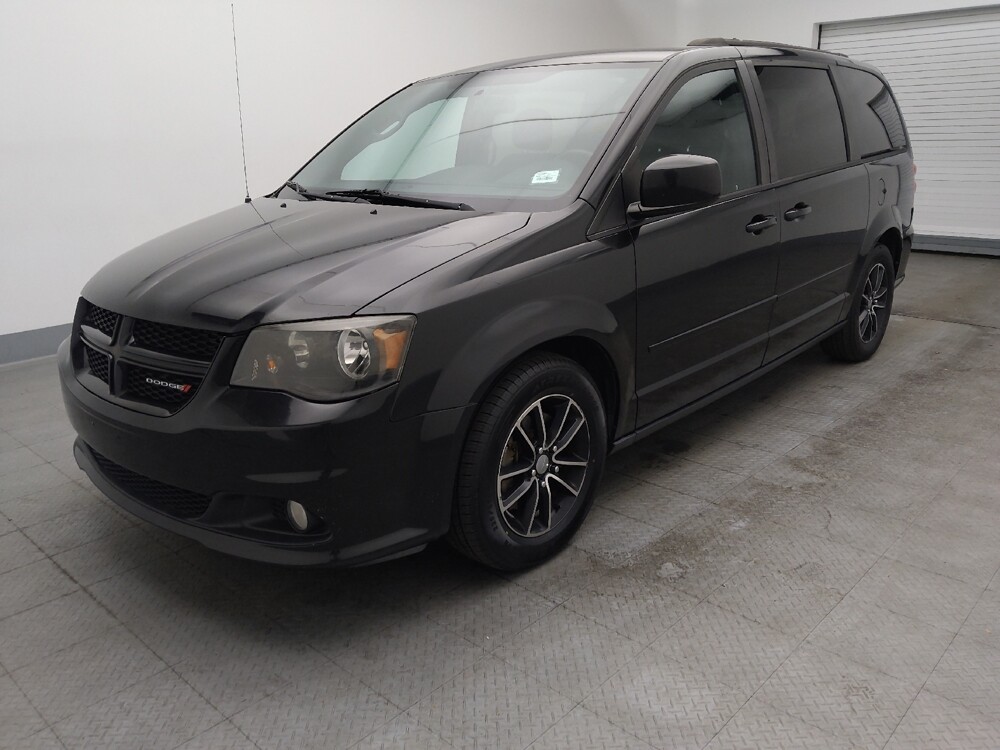 2017 Dodge Grand Caravan in St. Louis, MO 63125 - 18080662 2