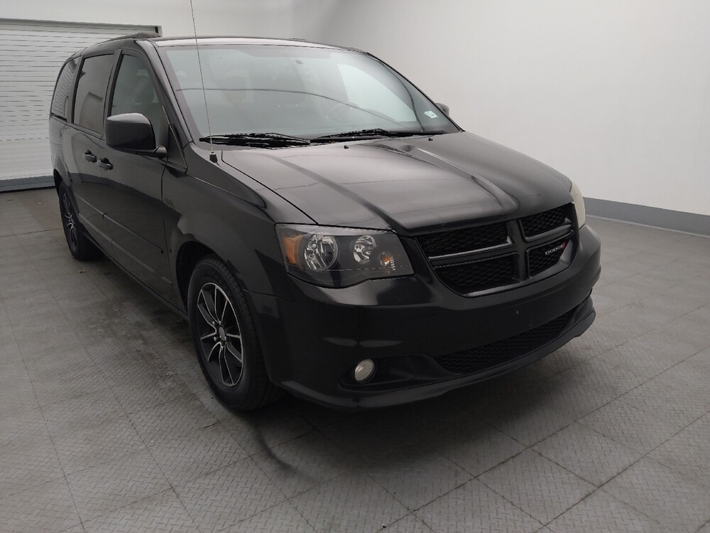 2017 Dodge Grand Caravan in St. Louis, MO 63125 - 18080662 13