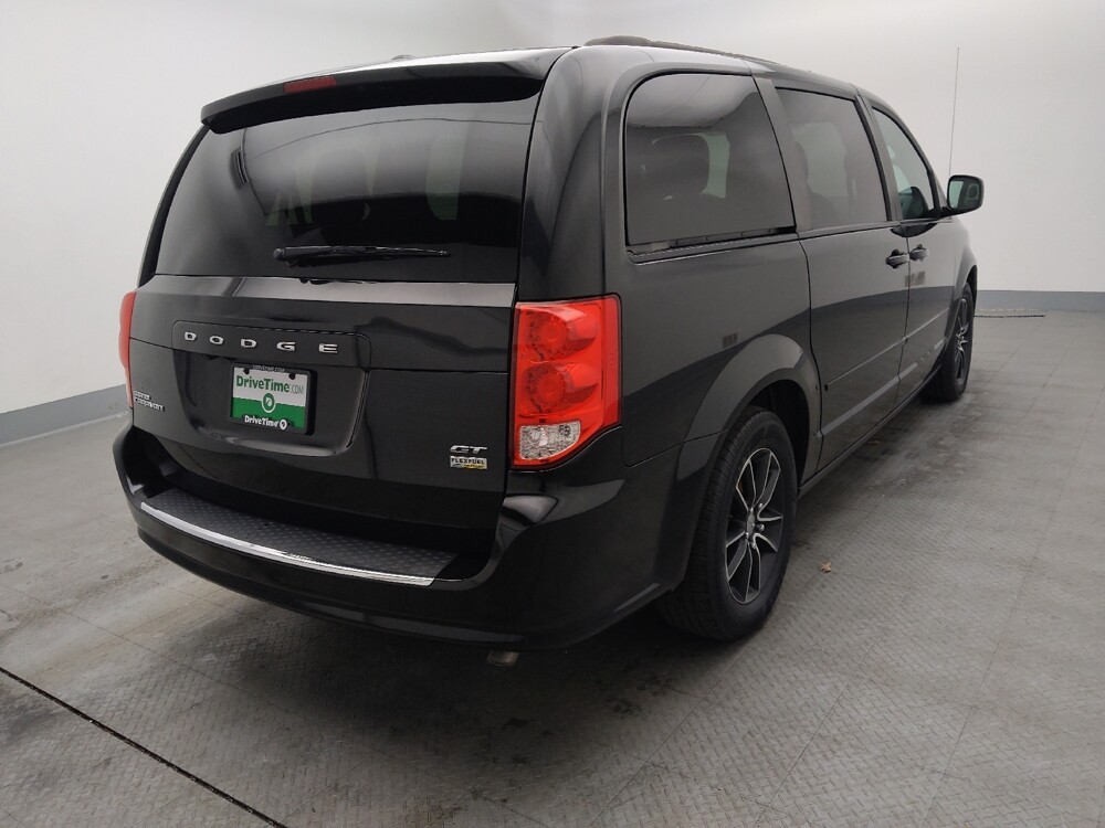 2017 Dodge Grand Caravan in St. Louis, MO 63125 - 18080662 9