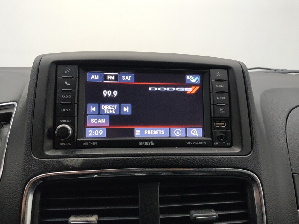 2017 Dodge Grand Caravan in St. Louis, MO 63125 - 18080662 25