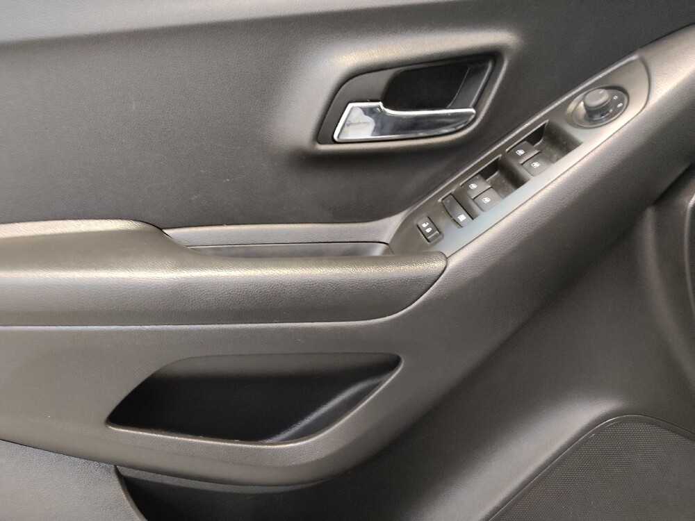 2021 Chevrolet Trax in Fairfield, OH 45014 - 18080668 27