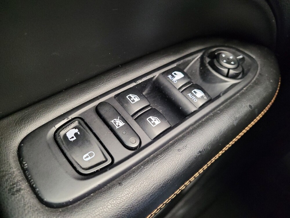 2018 Jeep Compass in Miamisburg, OH 45342 - 18080676 27