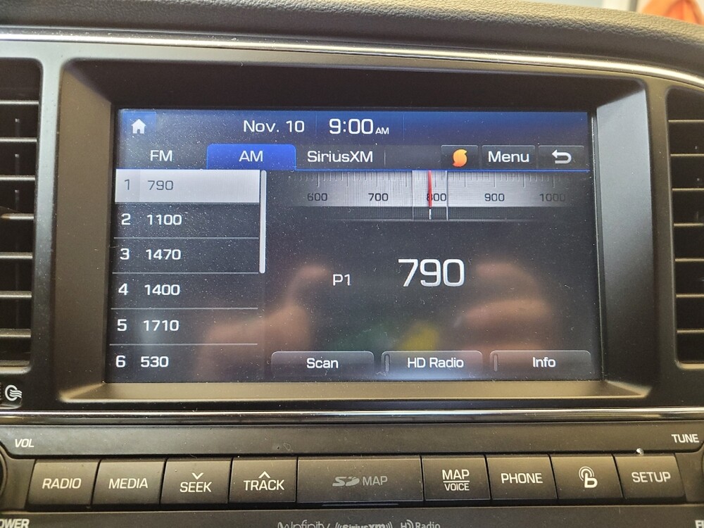 2017 Hyundai Elantra in Maple Heights, OH 44137 - 18080677 25