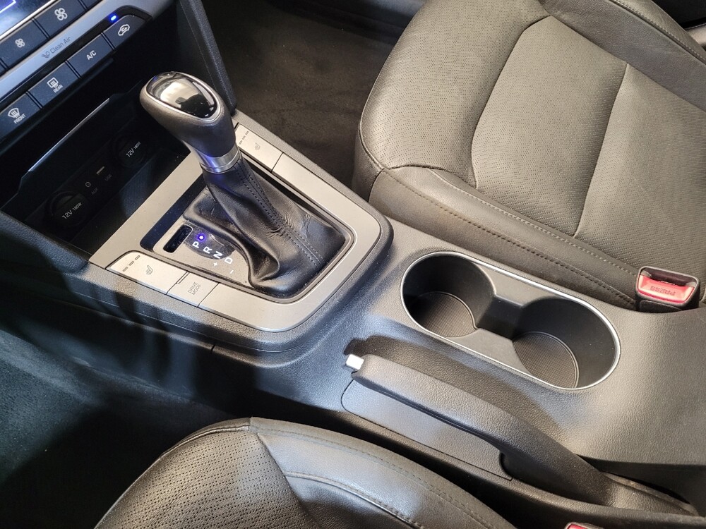 2017 Hyundai Elantra in Maple Heights, OH 44137 - 18080677 26