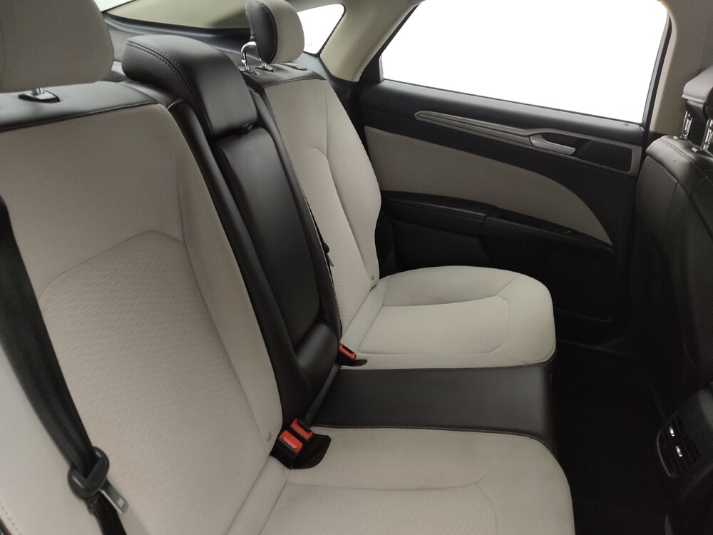 2020 Ford Fusion in Greensboro, NC 27407 - 18080687 19