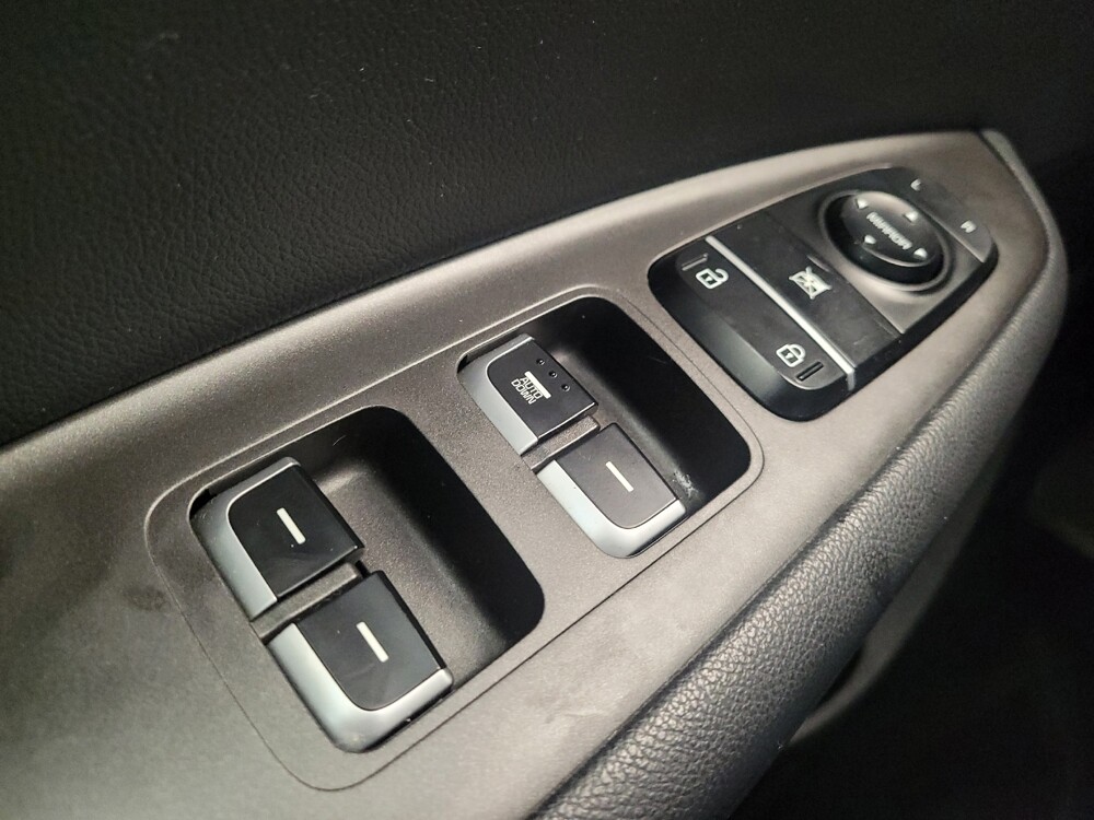 2018 Kia Optima in Maple Heights, OH 44137 - 18080688 27