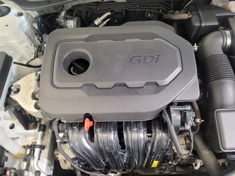 2018 Kia Optima in Maple Heights, OH 44137 - 18080688 30