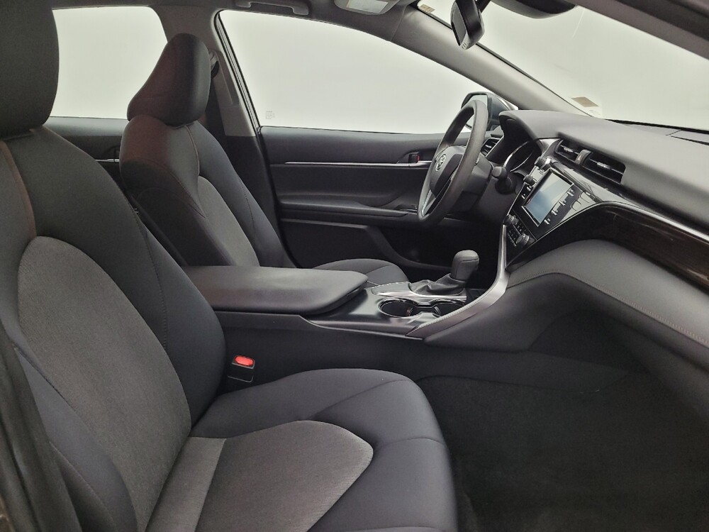 2019 Toyota Camry in Maple Heights, OH 44137 - 18080689 21