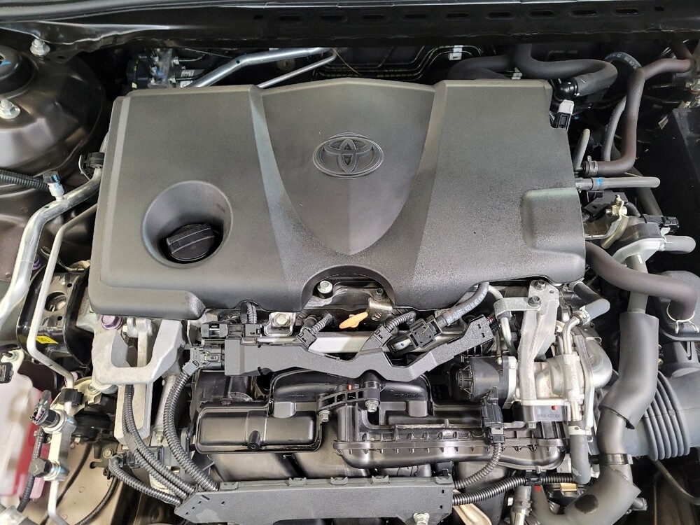 2019 Toyota Camry in Maple Heights, OH 44137 - 18080689 30