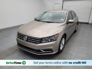 2016 Volkswagen Passat in Salem, VA 24153