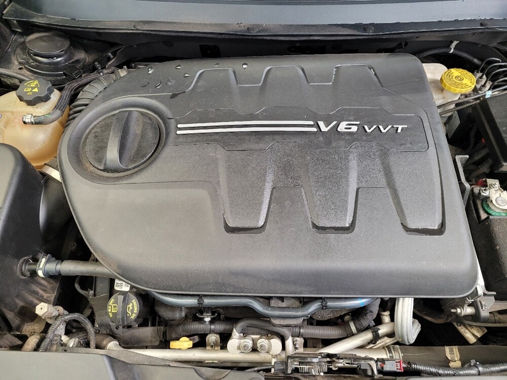 2018 Jeep Cherokee in Columbus, OH 43231 - 18080698 30