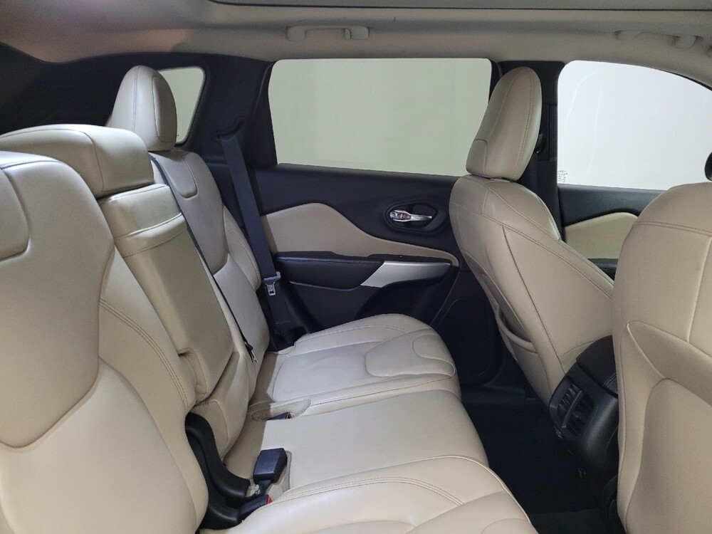 2018 Jeep Cherokee in Columbus, OH 43231 - 18080698 19