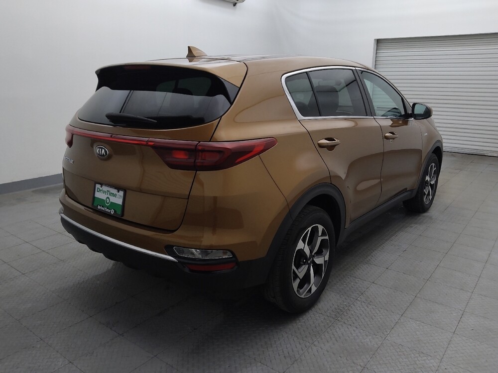 2021 Kia Sportage in Live Oak, TX 78233 - 18080699 9