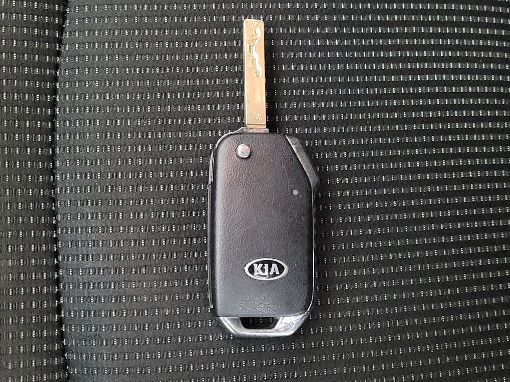 2020 Kia Forte in Jacksonville, FL 32210 - 18080708 32