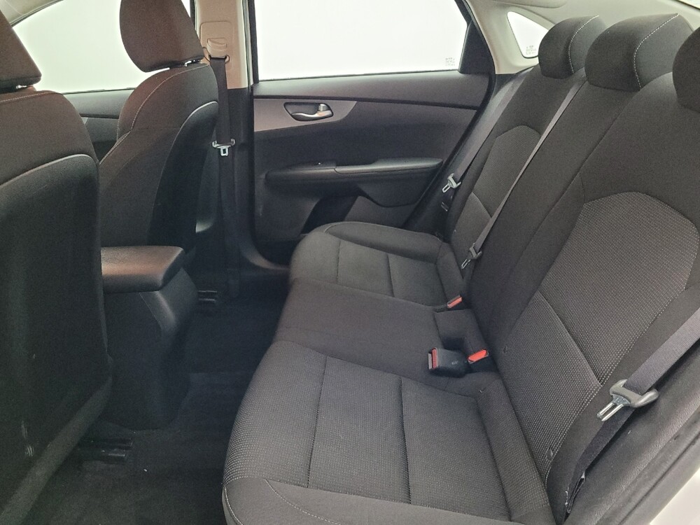 2020 Kia Forte in Jacksonville, FL 32210 - 18080708 18