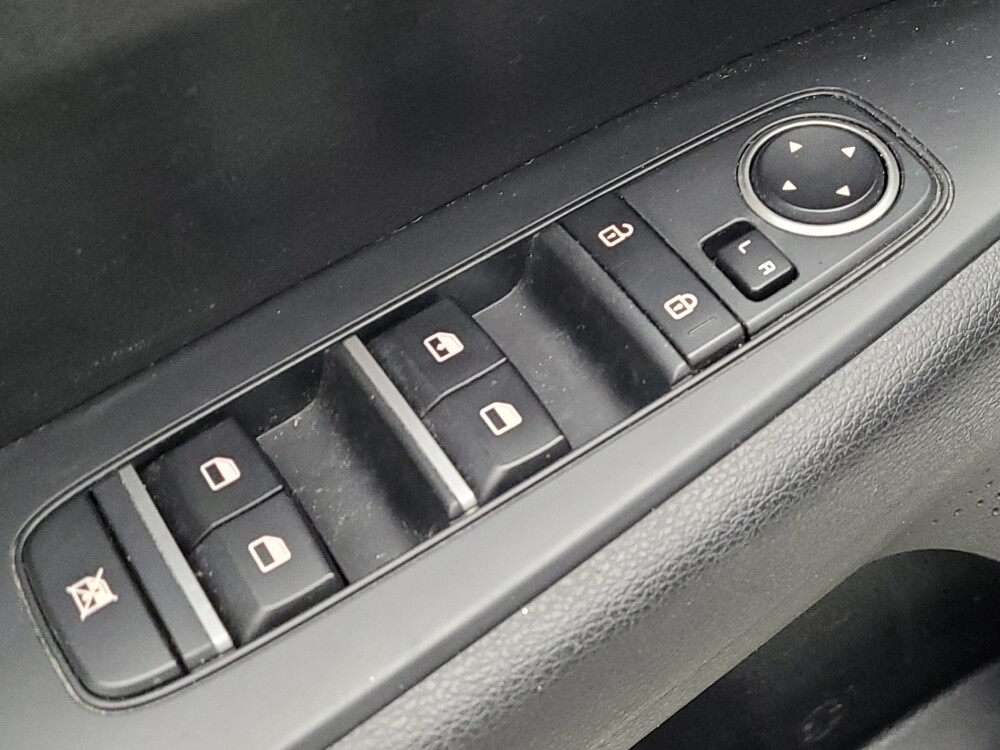 2020 Kia Forte in Jacksonville, FL 32210 - 18080708 27