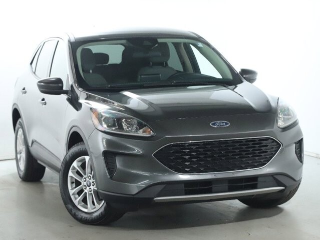 2020 Ford Escape in Bedford, OH 44146 - 18080723 2