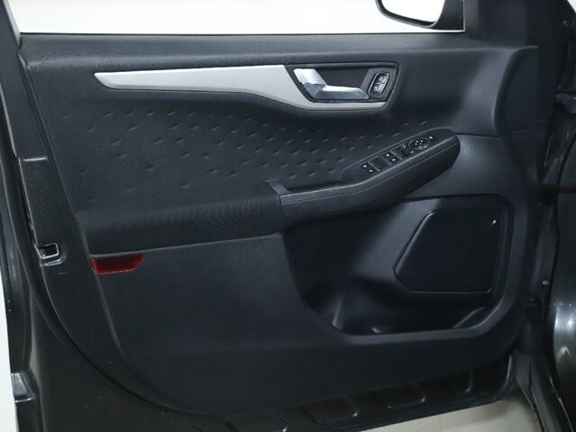 2020 Ford Escape in Bedford, OH 44146 - 18080723 15