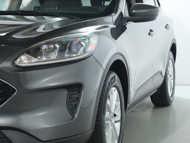 2020 Ford Escape in Bedford, OH 44146 - 18080723 4