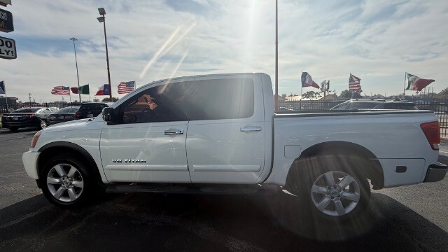 2015 Nissan Titan in Dallas, TX 75228 - 18080738 9