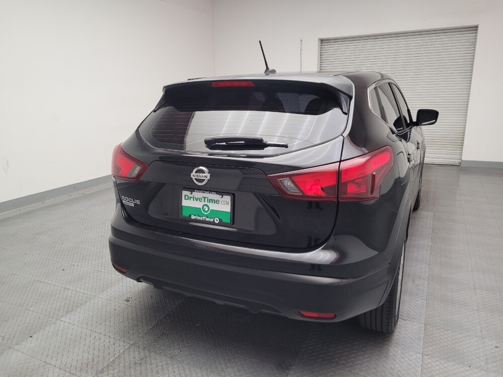 2017 Nissan Rogue Sport in Montclair, CA 91763 - 18080749 7