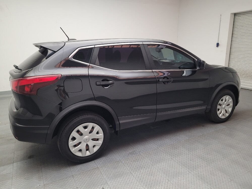 2017 Nissan Rogue Sport in Montclair, CA 91763 - 18080749 10