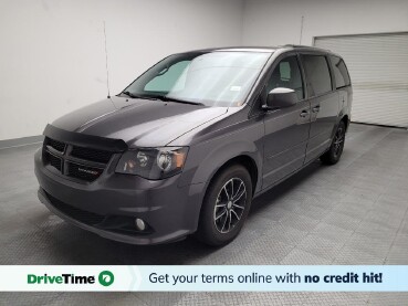 2017 Dodge Grand Caravan in Sacramento, CA 95821