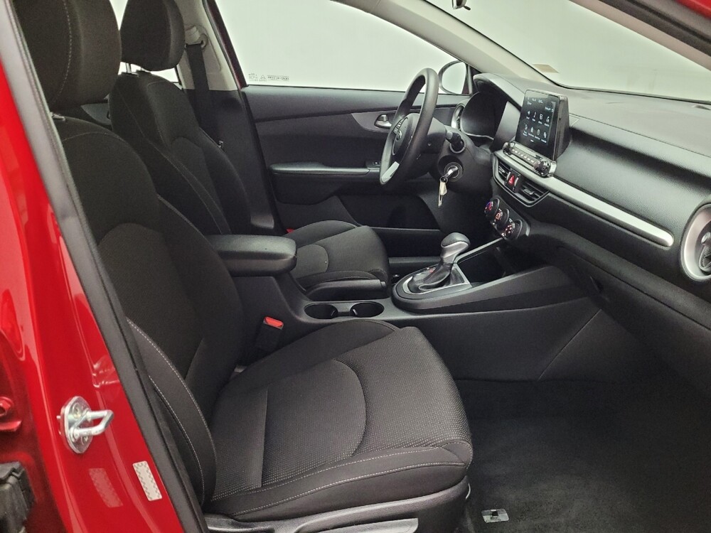 2021 Kia Forte in Bakersfield, CA 93309 - 18080752 21