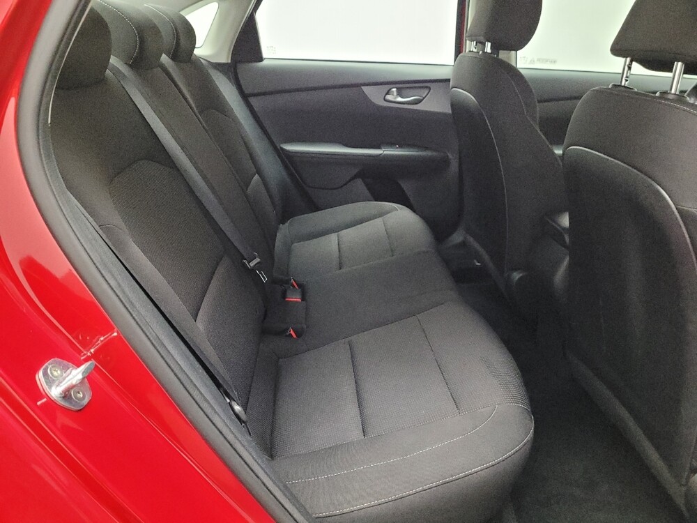 2021 Kia Forte in Bakersfield, CA 93309 - 18080752 19