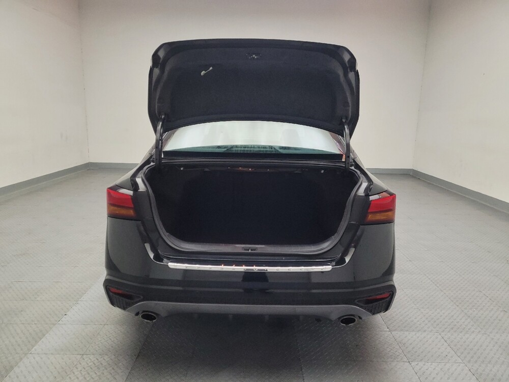 2021 Nissan Altima in Montclair, CA 91763 - 18080753 29