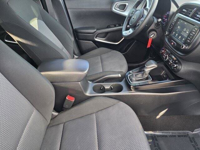 2021 Kia Soul in Mesa, AZ 85212 - 18080758 31