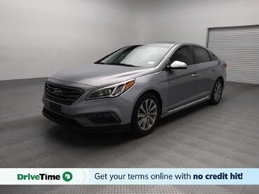 2017 Hyundai Sonata in Lewisville, TX 75067