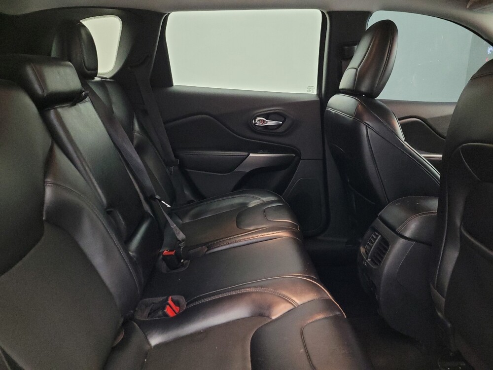 2020 Jeep Cherokee in Mesa, AZ 85210 - 18080786 19